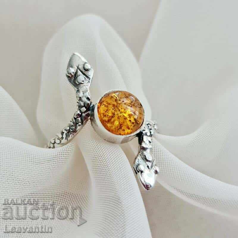 Auction  Silver ring with Amber