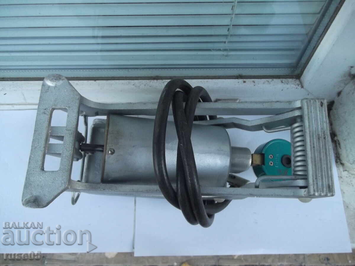 Помпа крачна с манометър лята съветска работеща - 7 Помпа крачна с манометър лята съветска работеща - 7