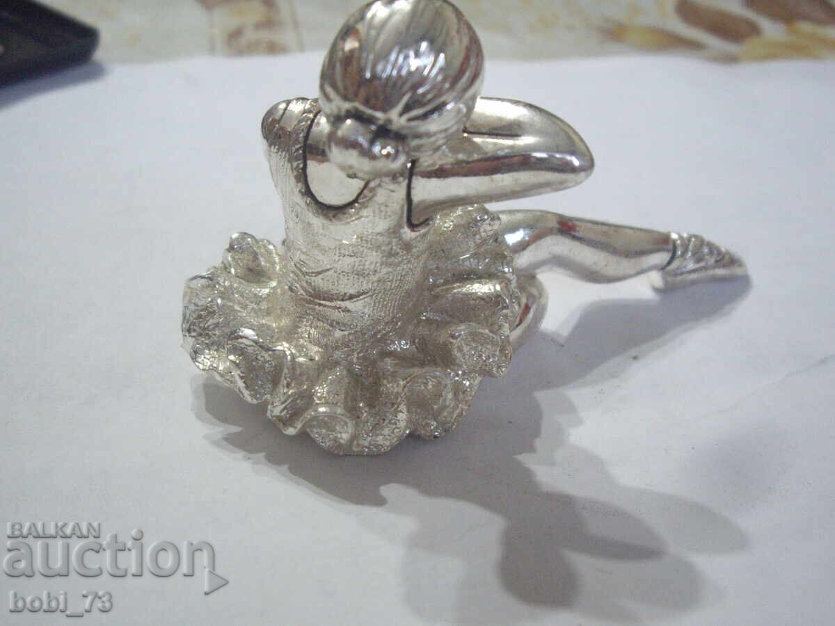 Ballerina figurine with price 60.00 BGN | € 30.68