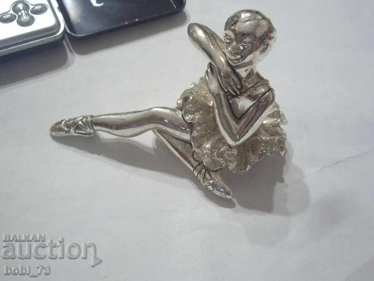 Ballerina figurine