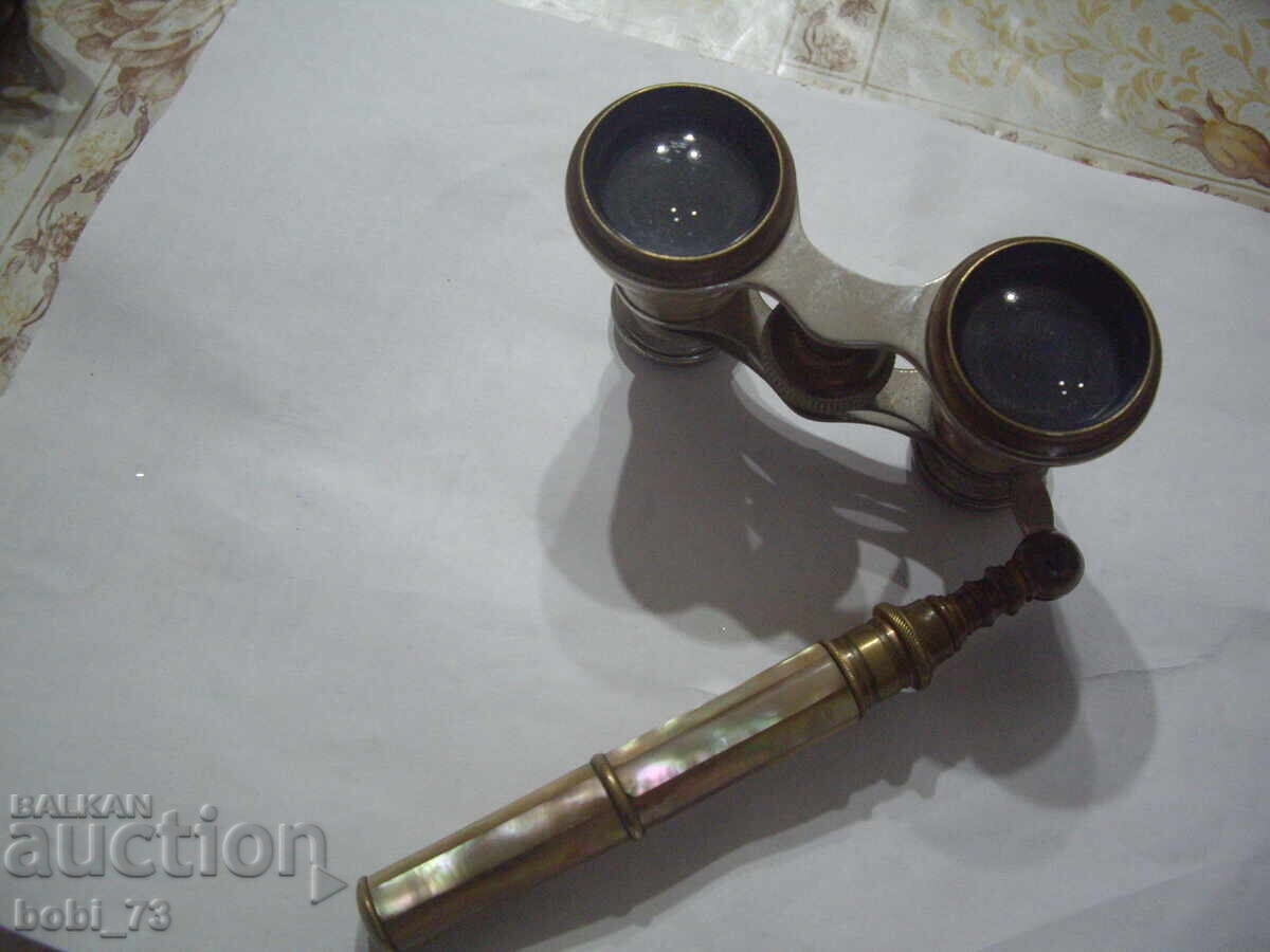 Licitație Binoclu vechi de teatru cu sidef Licitație Binoclu vechi de teatru cu sidef