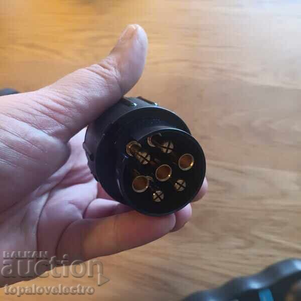 Доставка на НОВ! Тестер за ремаркета – 12V, 7 и 13 пина, с адаптери