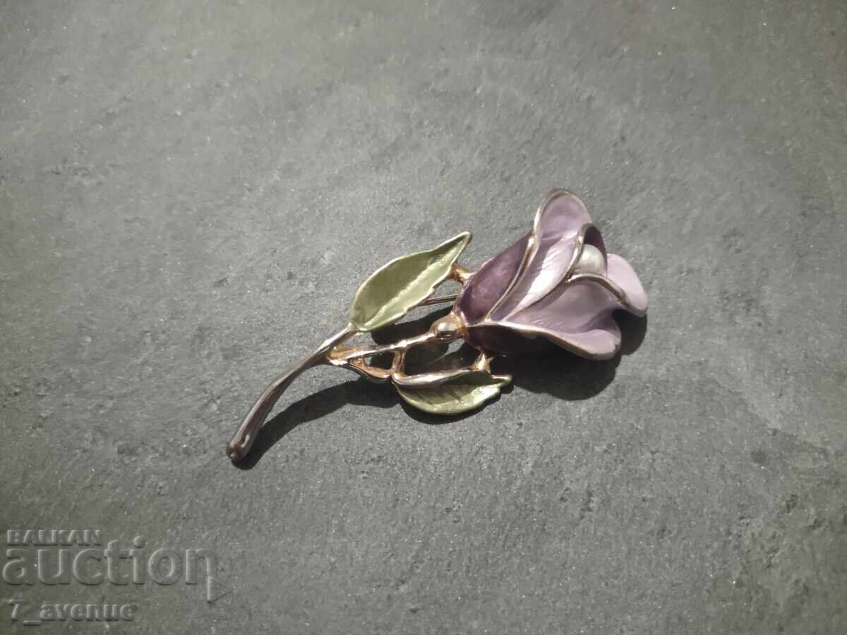 Old brooch, with enamel, elegant 21.10.25 with price 49.00 BGN | € 25.05