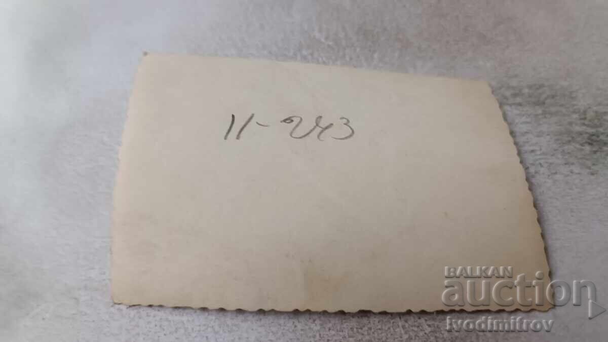 Снимка София Мъж и момиче на разходка с цена 2.15 лв. | € 1.10