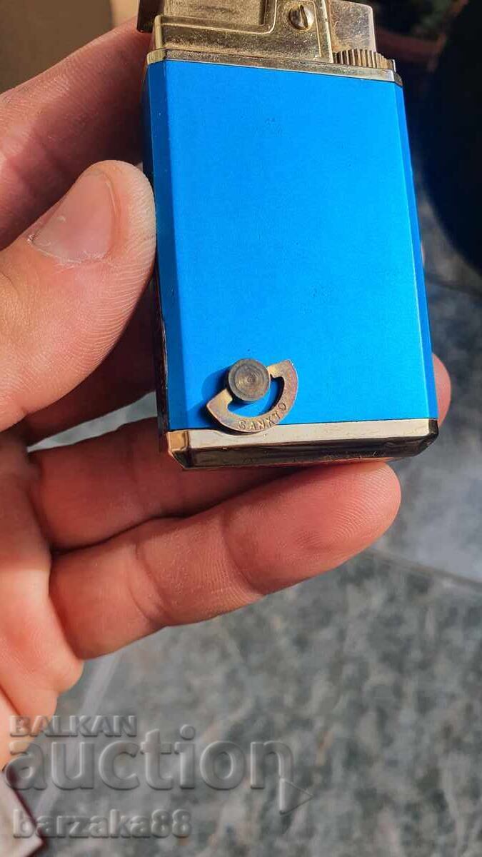 Δημοπρασία Ιαπωνικός αναπτήρας Royal με φανάρι Δημοπρασία Ιαπωνικός αναπτήρας Royal με φανάρι