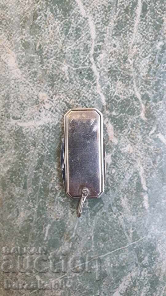 Livrarea Micul cuțit de buzunar englezesc Livrarea Micul cuțit de buzunar englezesc