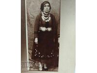 FOTOGRAFIE REGALĂ, COSTUM POPULAR, CATARAME, BIJUTERII