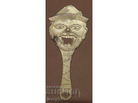 Interesantă scrumieră decorativă din alamă