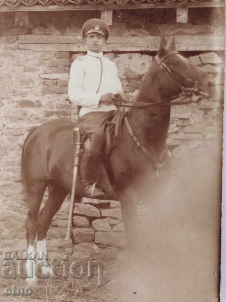 FOTOGRAFIE REGALĂ, CAVALERIST, SOLDAT, UNIFORMĂ, CAL, sabie FOTOGRAFIE REGALĂ, CAVALERIST, SOLDAT, UNIFORMĂ, CAL, sabie