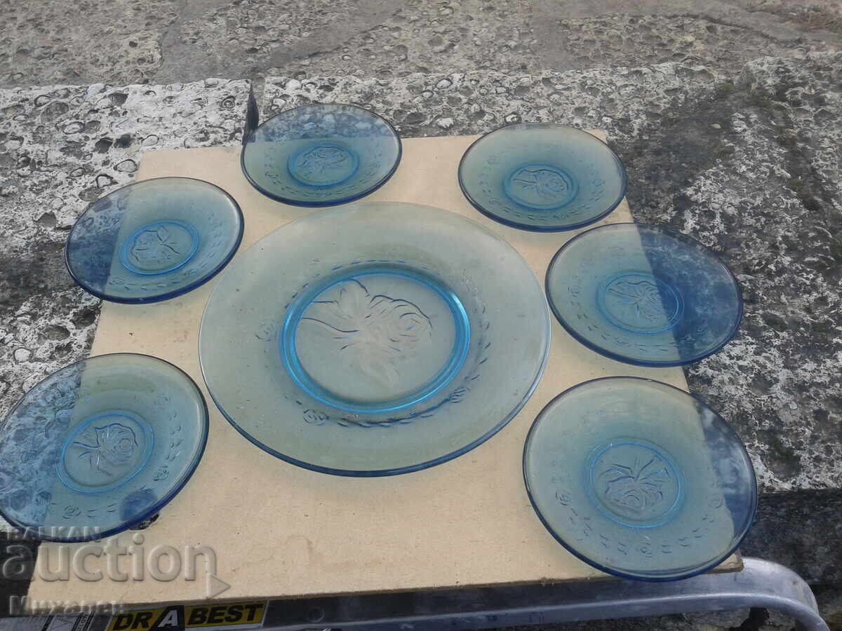 Glass plates with price 1.83 BGN | € 0.94 Glass plates with price 1.83 BGN | € 0.94