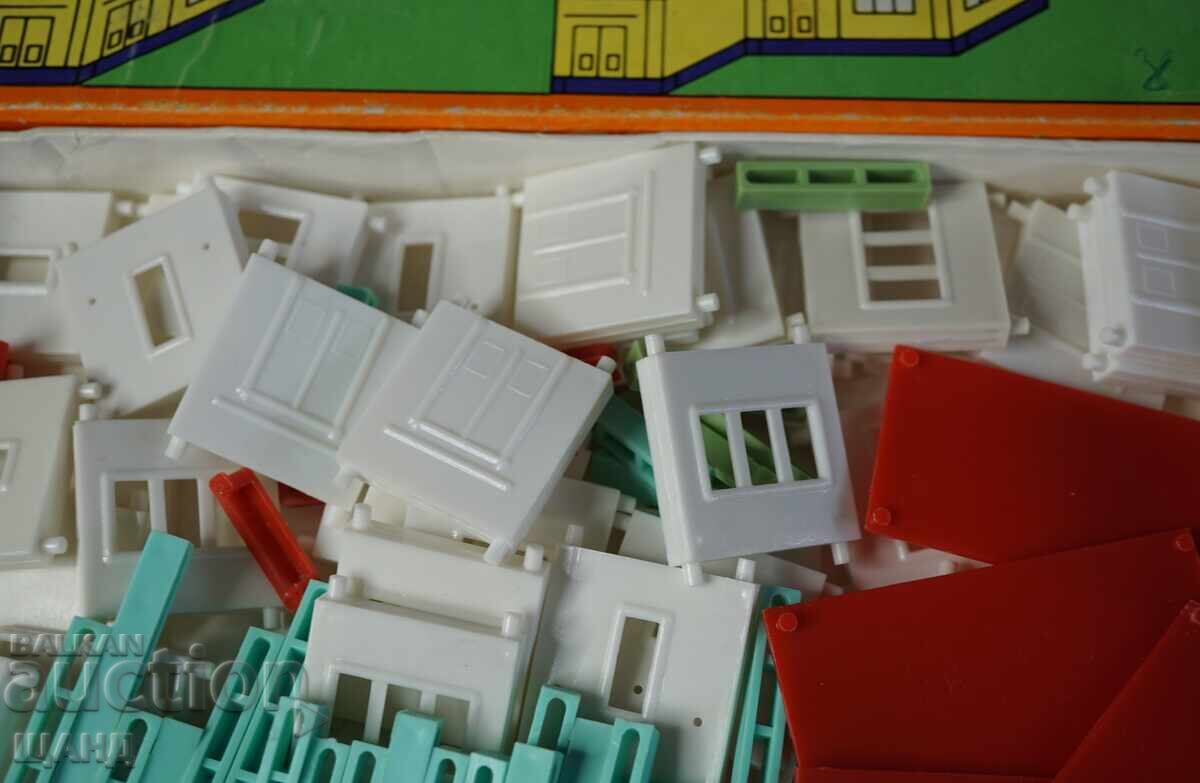 Licitație 1973 Stroitel 4 Blocuri de panouri cu cutie PP Zdorovie SGNS