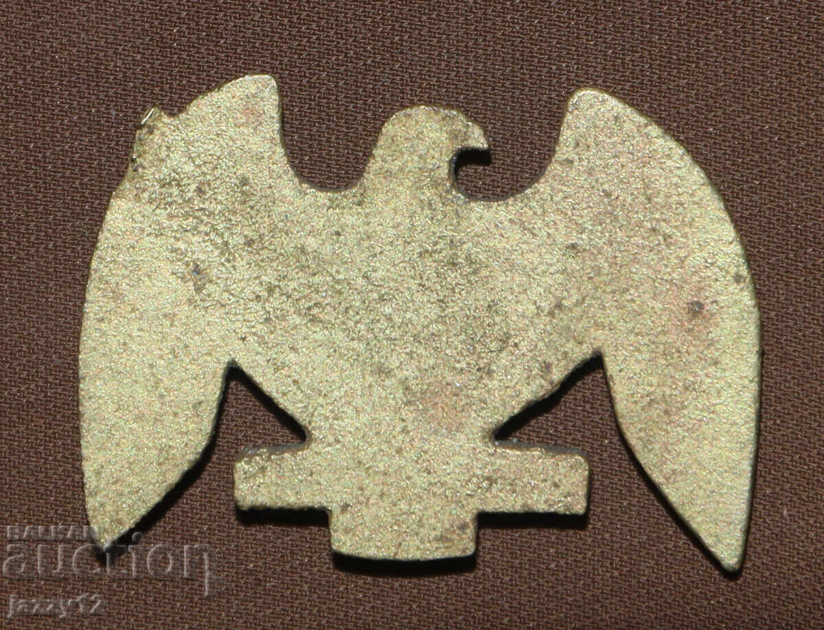 Delivery of Old brass applique insignia eagle Delivery of Old brass applique insignia eagle