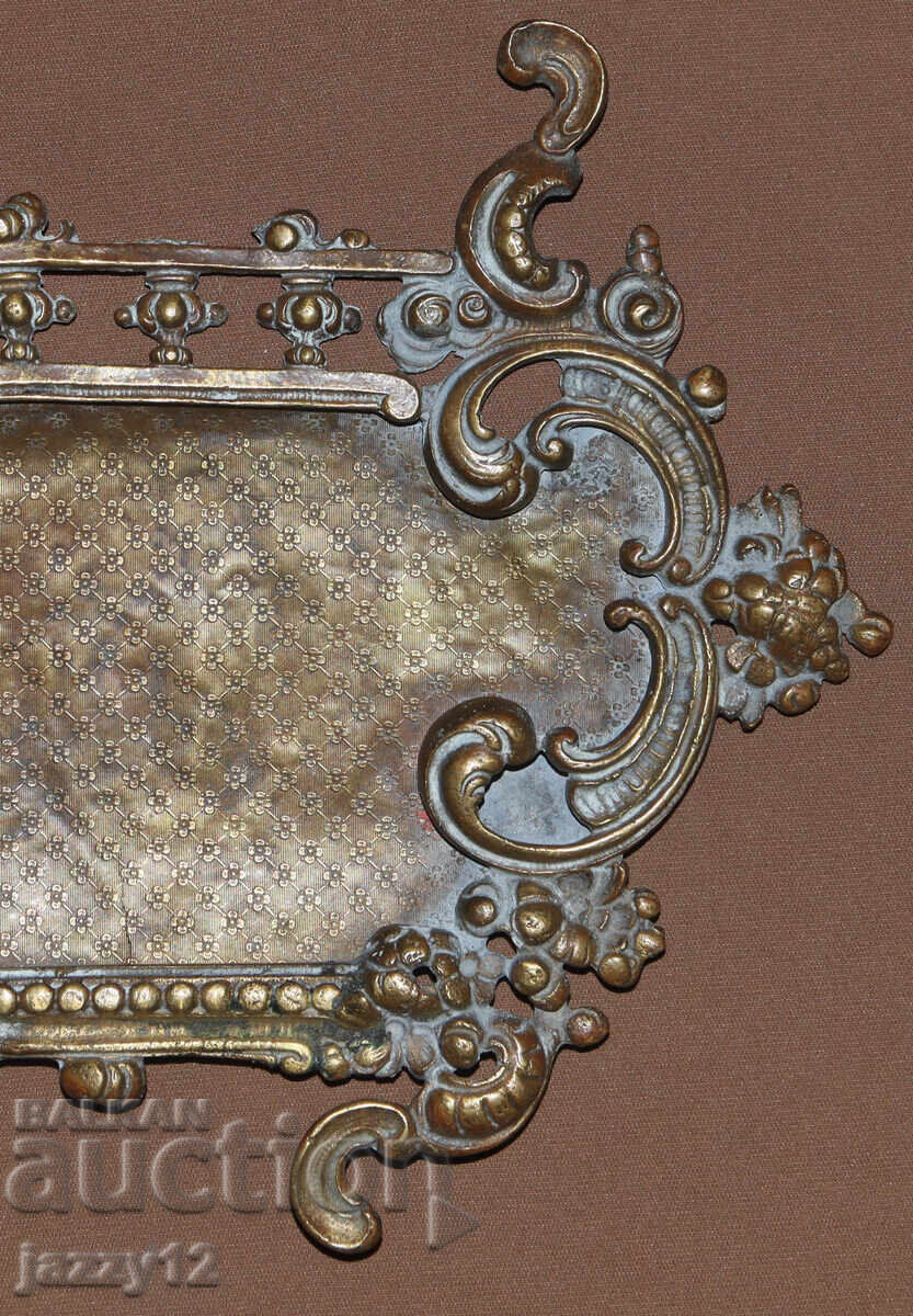 Доставка на Старинна ръчно изработена бронова купа поставка за бюро