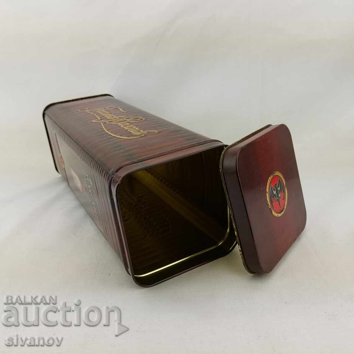 Delivery of Empty box of BACARDI RESERVA SUPERIOR #2753