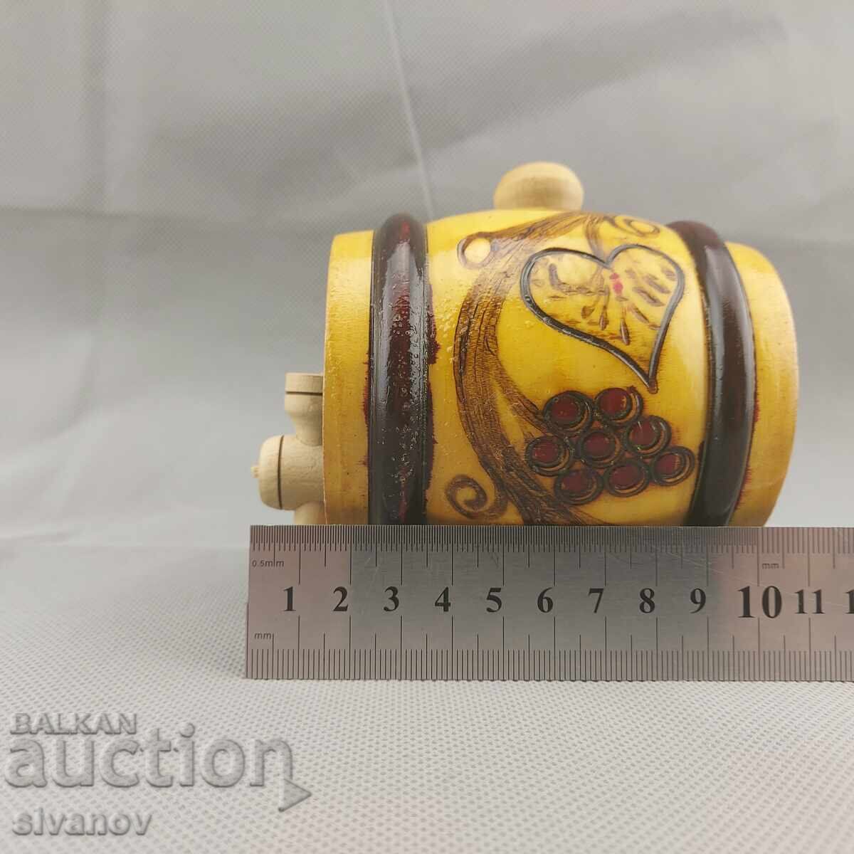 Old wooden barrel, cask, vessel, vat, keg, bucket, small deck - 6