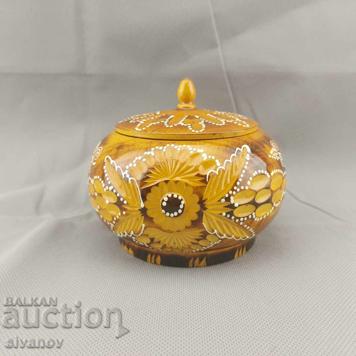 Όμορφο παλιό σκαλιστό ξύλινο κουτί κοσμημάτων #2844