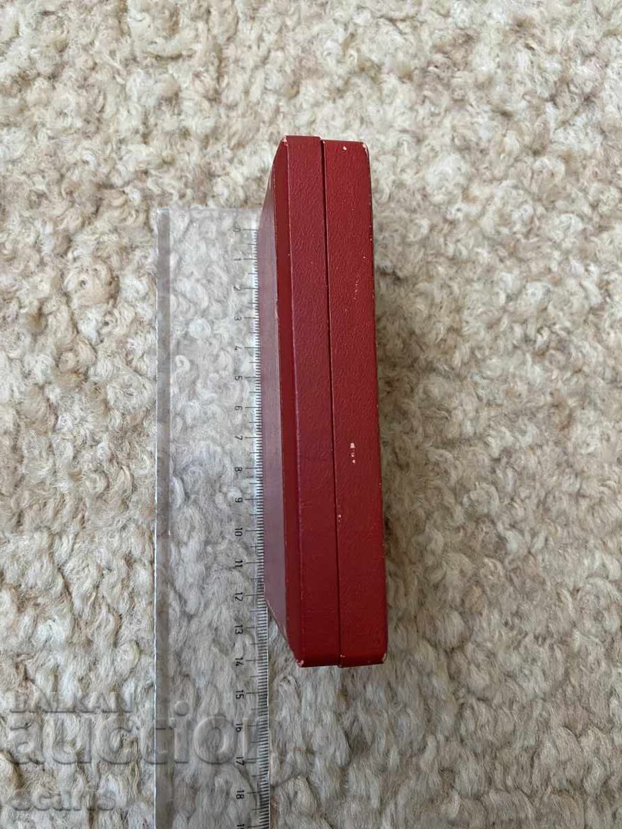 Кутья за ордень with price 176.02 BGN | € 90.00