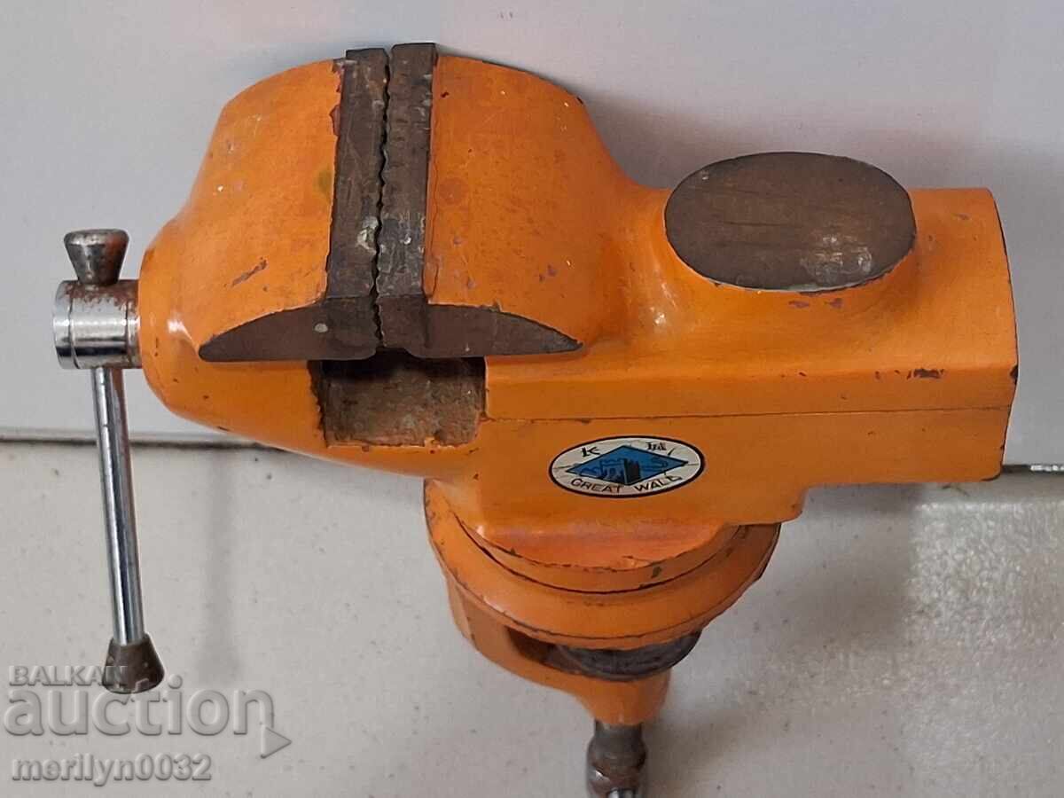 Παλιά μέγγενη σύσφιξης ΑΧΡΗΣΙΜΟ σιδηρουργικό εργαλείο ΛΕΙΤΟΥΡΓΕΙ - 5 Παλιά μέγγενη σύσφιξης ΑΧΡΗΣΙΜΟ σιδηρουργικό εργαλείο ΛΕΙΤΟΥΡΓΕΙ - 5