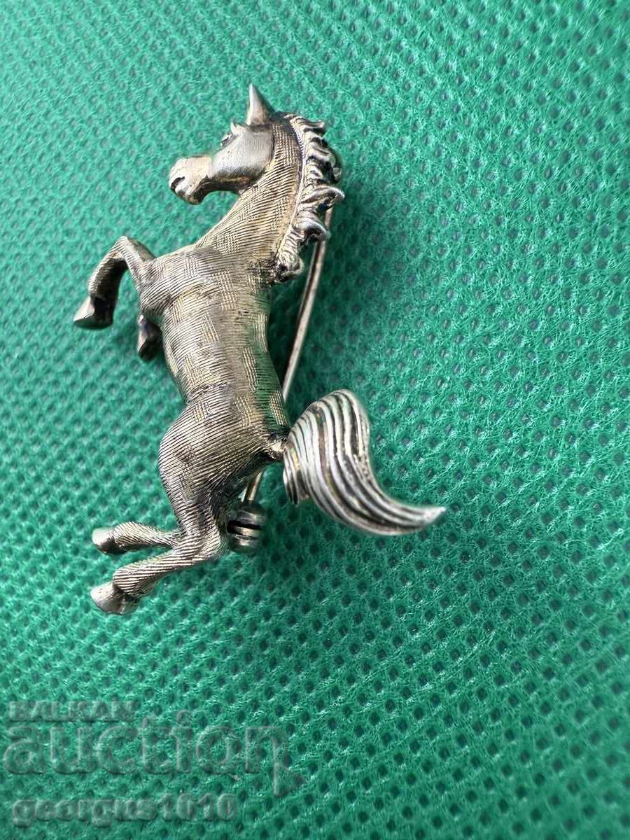 Δημοπρασία Ασημένια καρφίτσα με επιχρύσωση Νο. 7523 Δημοπρασία Ασημένια καρφίτσα με επιχρύσωση Νο. 7523