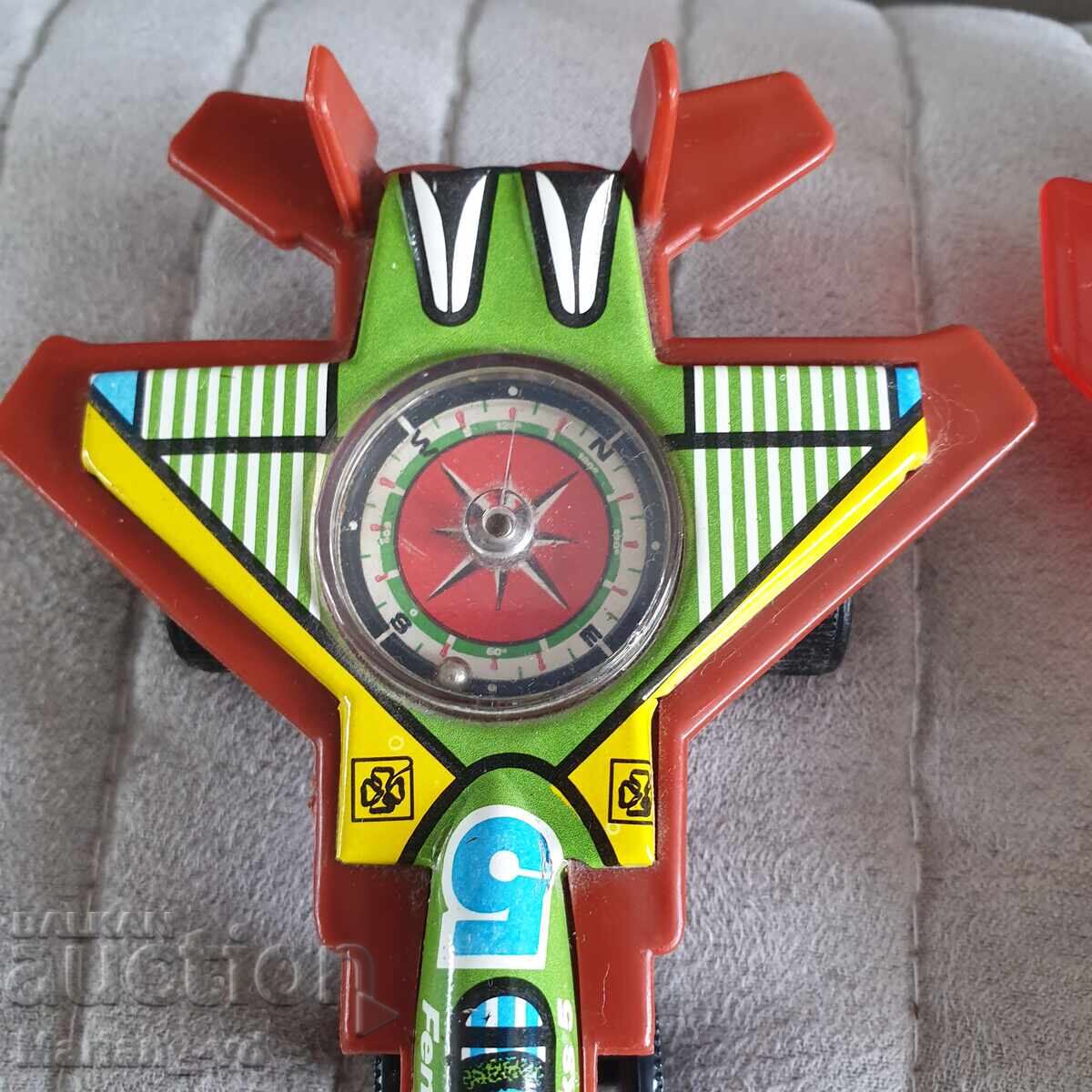 Δημοπρασία δύο σοβιετικών αεροπλάνων - 7