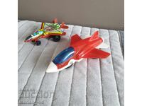 Lot de două avioane sociale