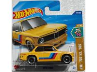 Hot Wheels BMW 2002 Mașinuță Hot Wheels 1:64 BMW '70S VS '90S