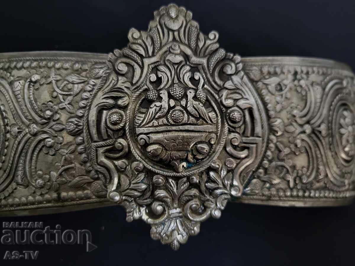 Възрожденски сребърни пафти с цена € 690.24 | 1349.99 лв. Възрожденски сребърни пафти с цена € 690.24 | 1349.99 лв.