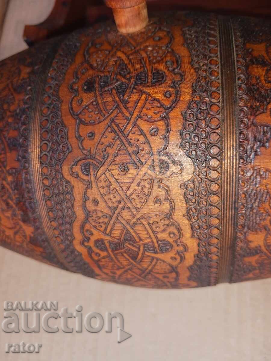 Όμορφο παλιό ξύλινο βαρελάκι με βάση - 1 λίτρο, γερό - 7 Όμορφο παλιό ξύλινο βαρελάκι με βάση - 1 λίτρο, γερό - 7