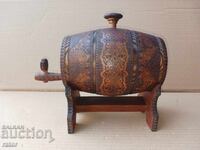 Όμορφο παλιό ξύλινο βαρελάκι με βάση - 1 λίτρο, γερό