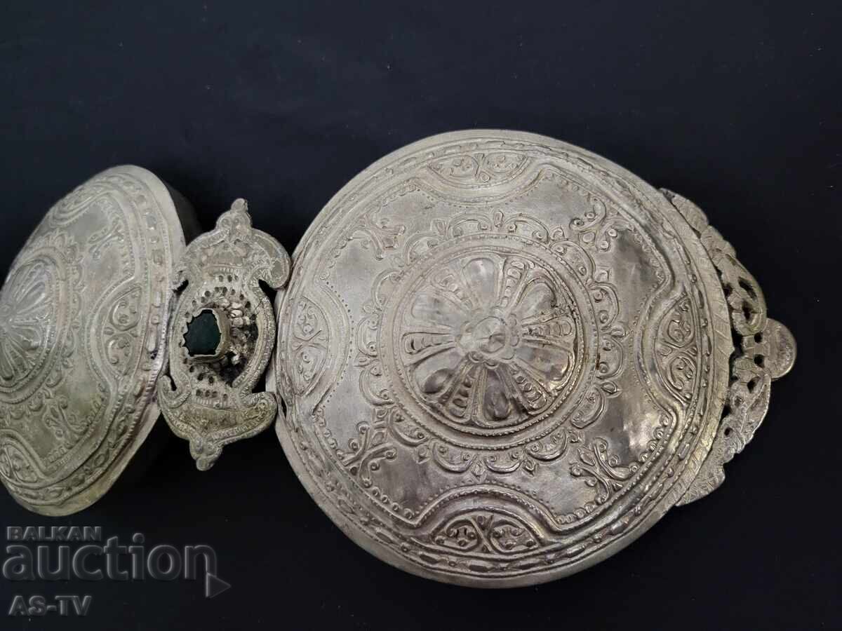 Доставка на Автентично възрожденски сребърни пафти