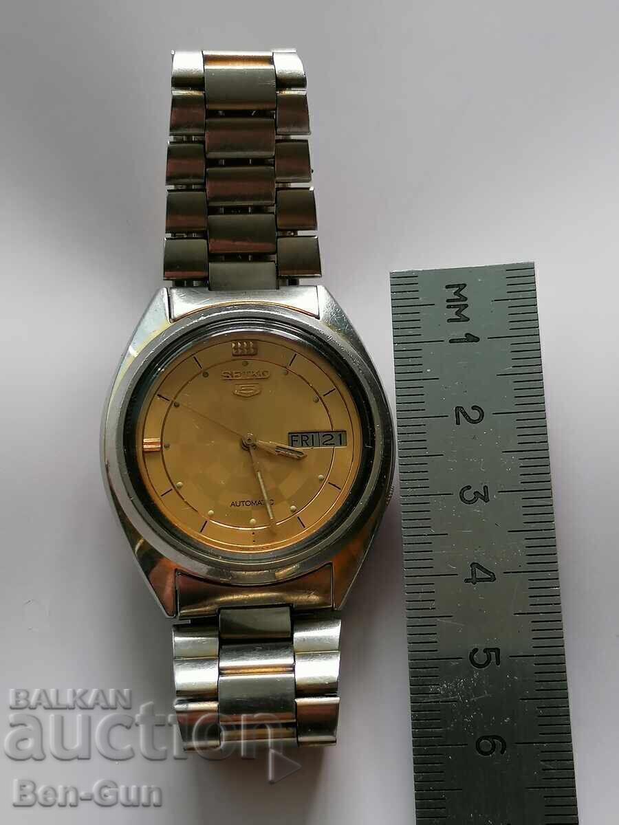 Ceas de mână "SEIKO 5" cu preț 50.00 BGN | € 25.56 Ceas de mână "SEIKO 5" cu preț 50.00 BGN | € 25.56