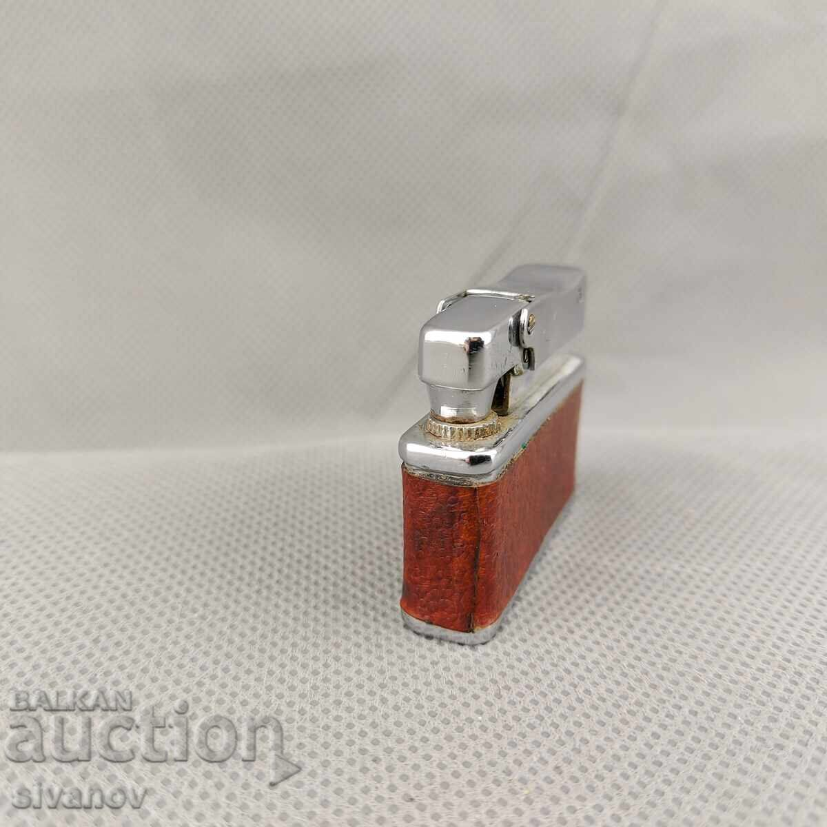 Auction  Old small gasoline lighter Sunflower Made in China #2935