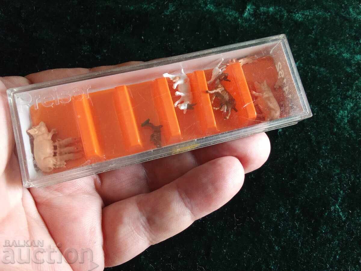 Delivery of Preiser Figures HO Scale Railway, Diorama