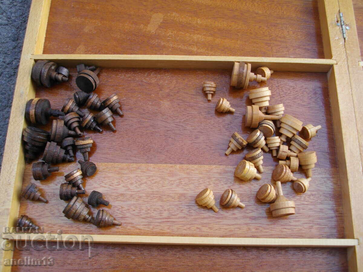 Delivery of OLD WOODEN GAME SIMILAR TO CHESS