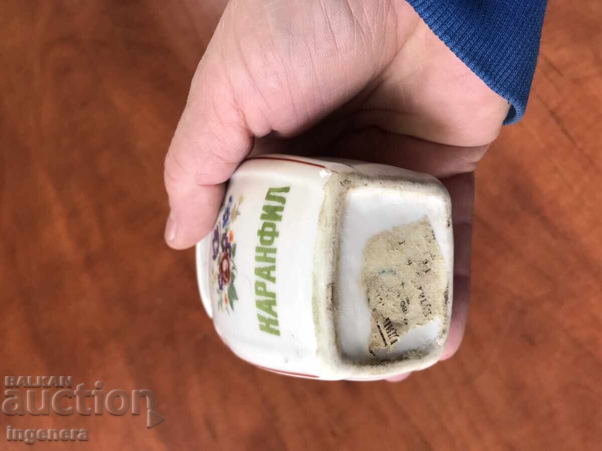 Delivery of PORCELAIN JAR FOR SPICES - 2 PCS