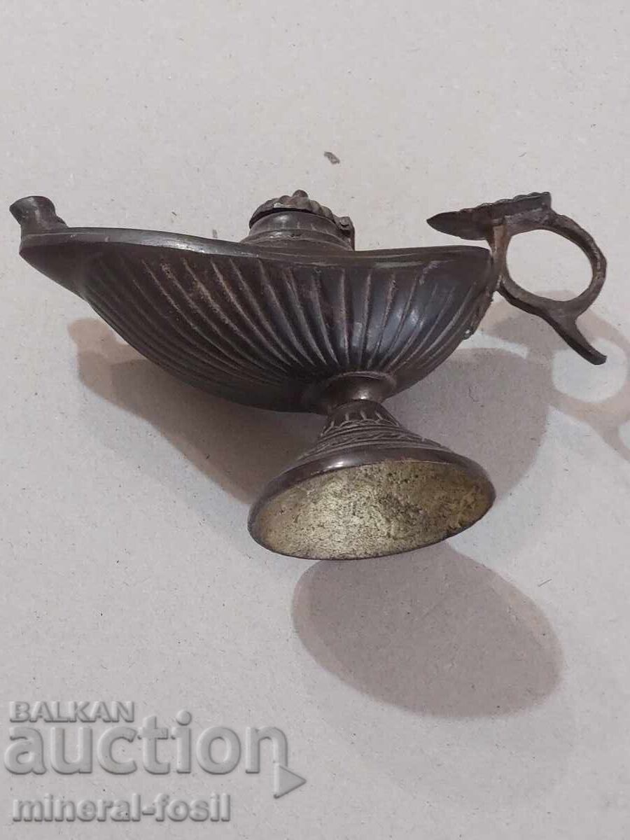 Old lamp with price 45.00 BGN | € 23.01