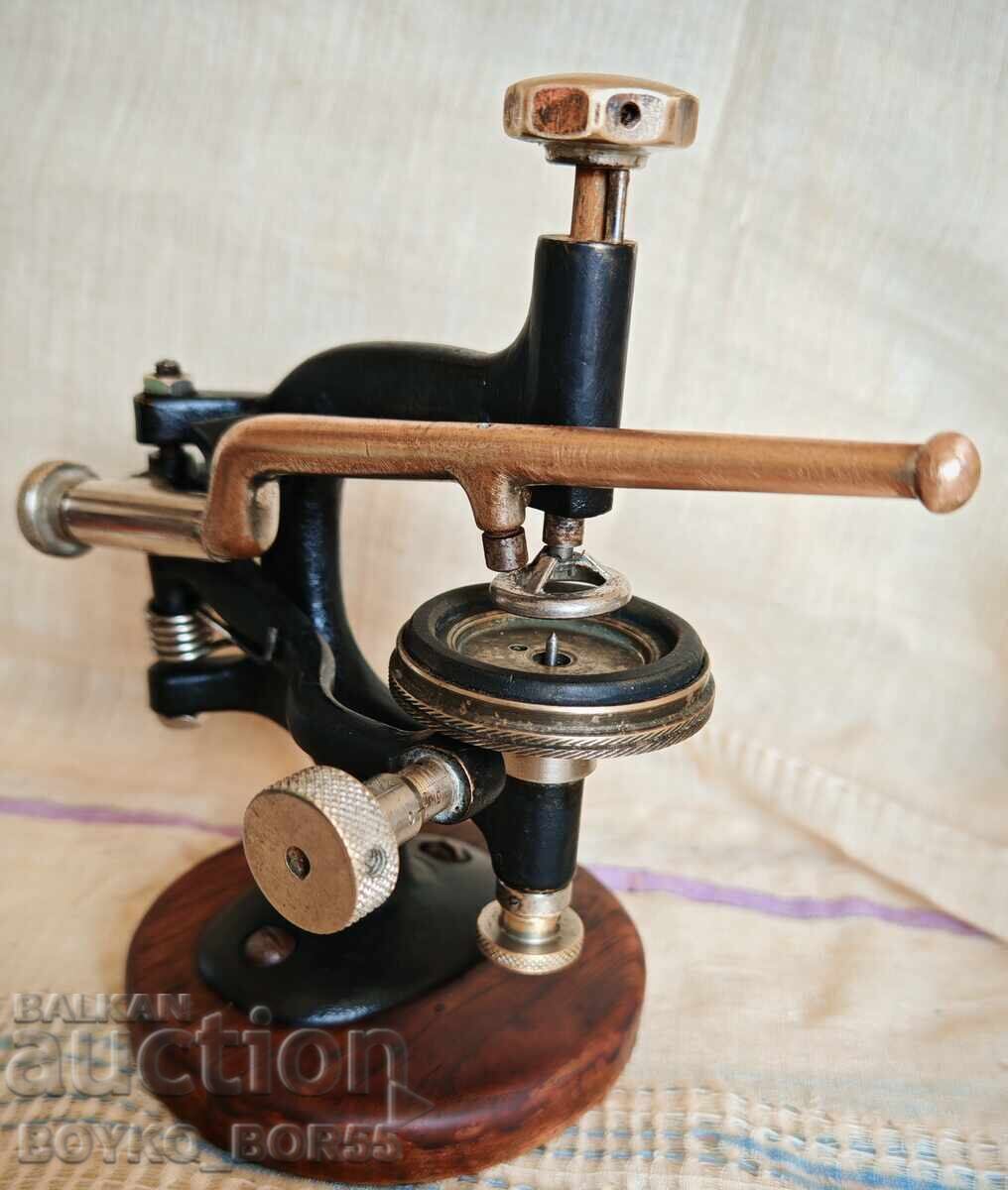 Σούπερ Σπάνιο Μηχάνημα Κοπής Γυαλιού για Ρολόγια 19ου αιώνα Σούπερ Σπάνιο Μηχάνημα Κοπής Γυαλιού για Ρολόγια 19ου αιώνα