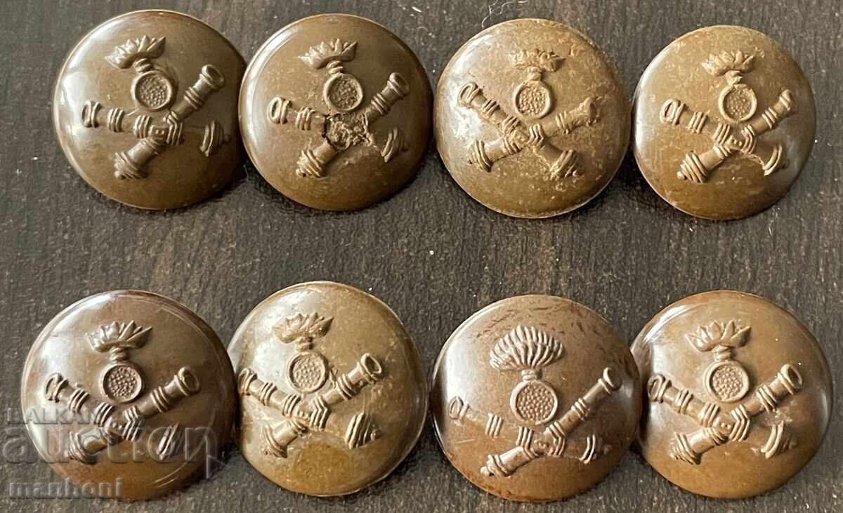 6246 Царство България 8 броя големи копчета артилерийски бак