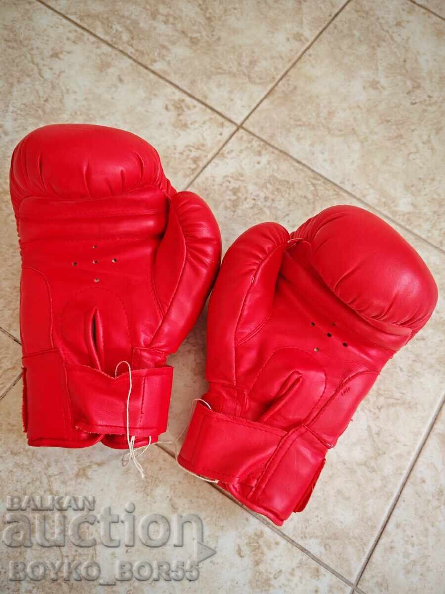 Super Quality Boxing Gloves WEIWA TQ 10 oz with price 29.00 BGN | € 14.83 Super Quality Boxing Gloves WEIWA TQ 10 oz with price 29.00 BGN | € 14.83
