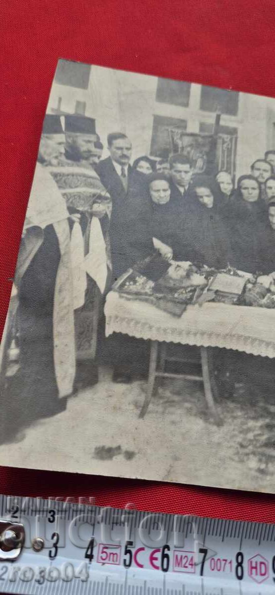 PREOT - ÎNMORMÂNTARE - PREOȚI - OAMENI - 5