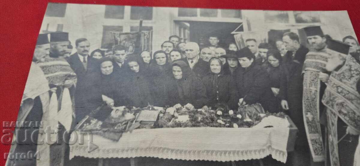 PREOT - ÎNMORMÂNTARE - PREOȚI - OAMENI - 7