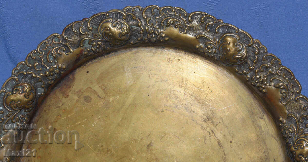 Доставка на Старинен голям месингов декоративен поднос Доставка на Старинен голям месингов декоративен поднос