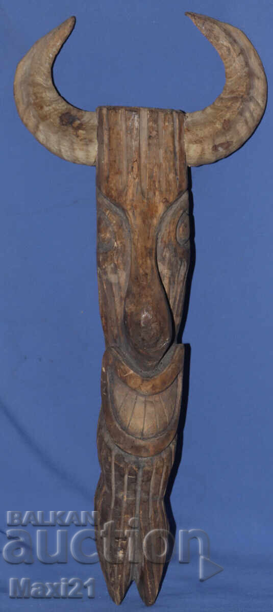 Auction  Handmade wooden sculpture