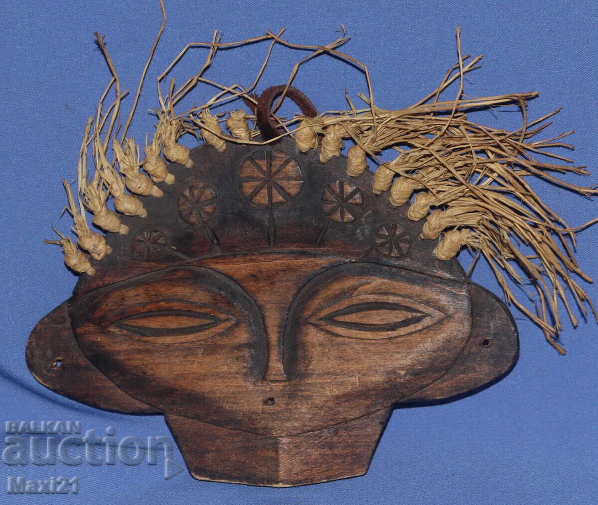 Ξυλόγλυπτη παραστατική γλυπτική προσωπογραφία Ξυλόγλυπτη παραστατική γλυπτική προσωπογραφία