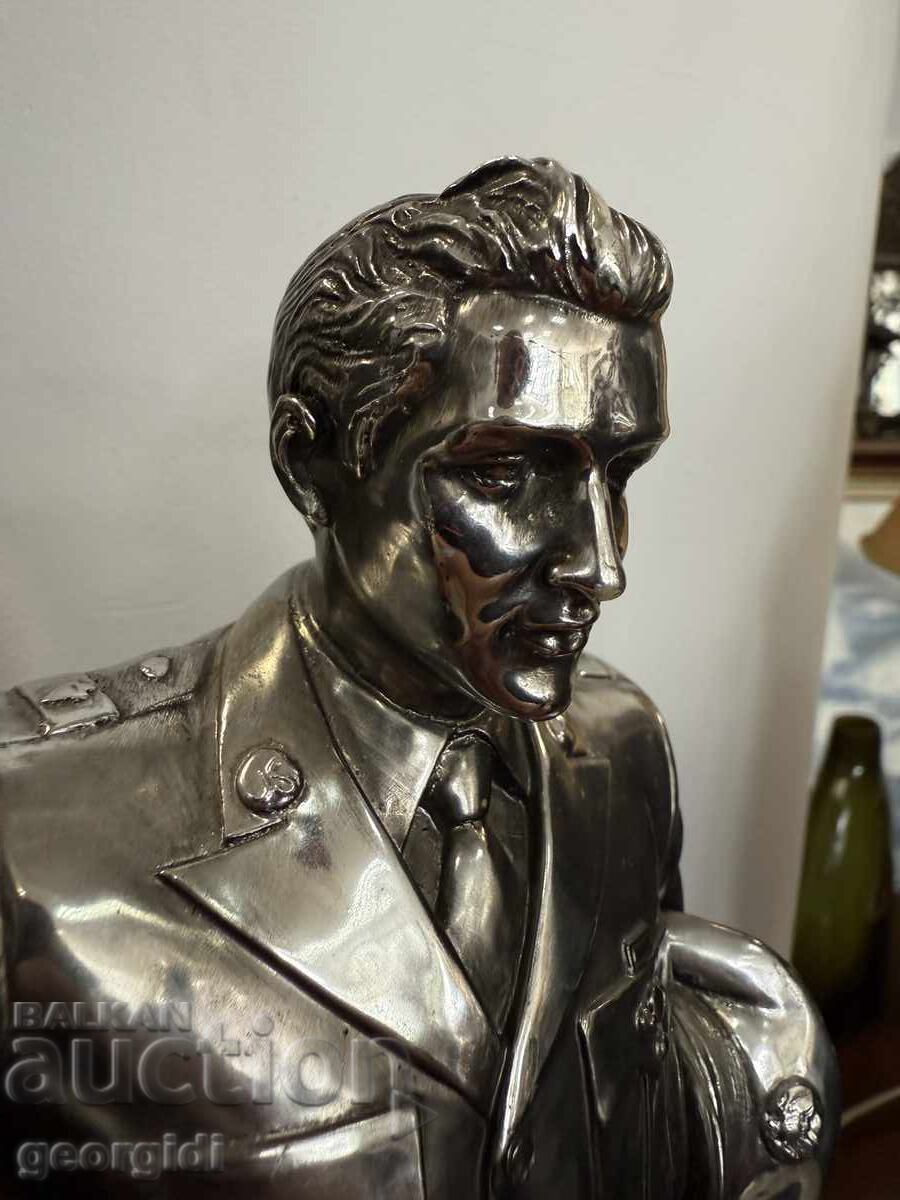 Δημοπρασία Συλλεκτική φιγούρα του Έλβις Πρίσλεϊ. Νο. 7531