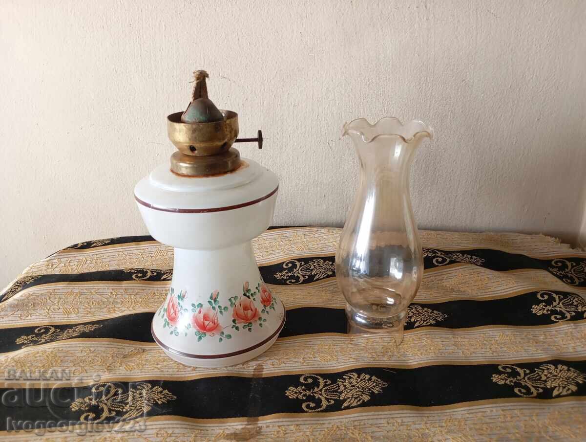 Auction  Old gas lamp