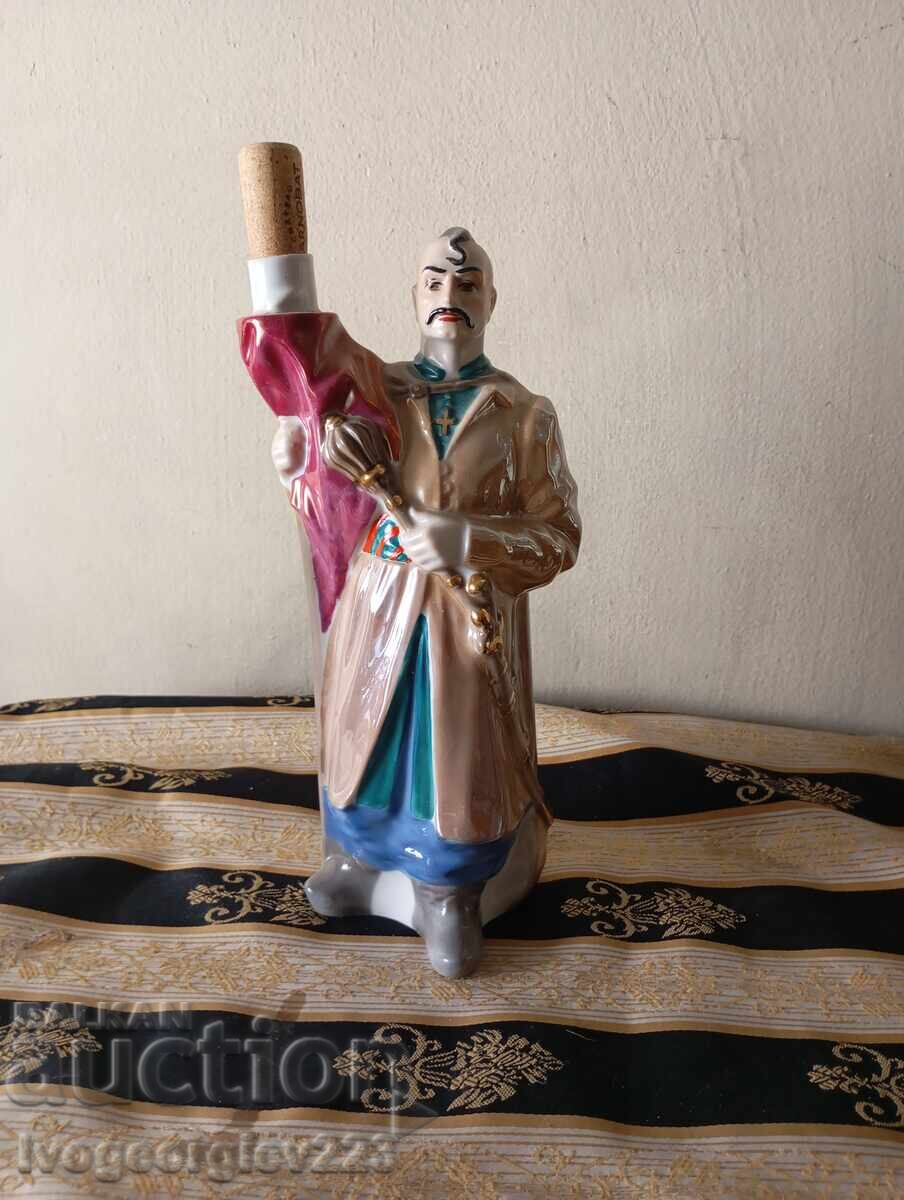 Порцеланова бутилка за алкохол