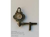 Cheie de înfășurare pentru ceas de buzunar