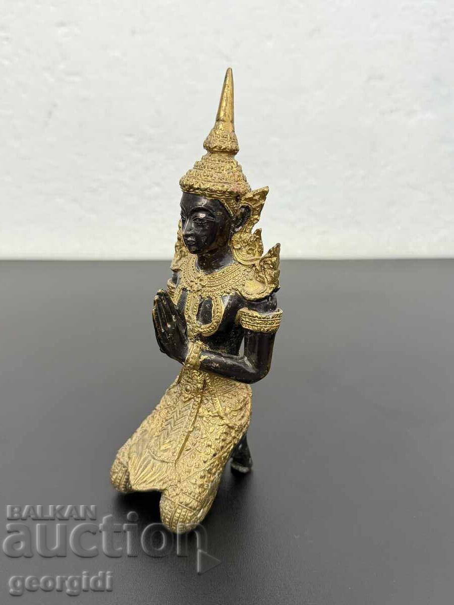 Auction Bronze Buddha figure. No. 7532 Auction Bronze Buddha figure. No. 7532