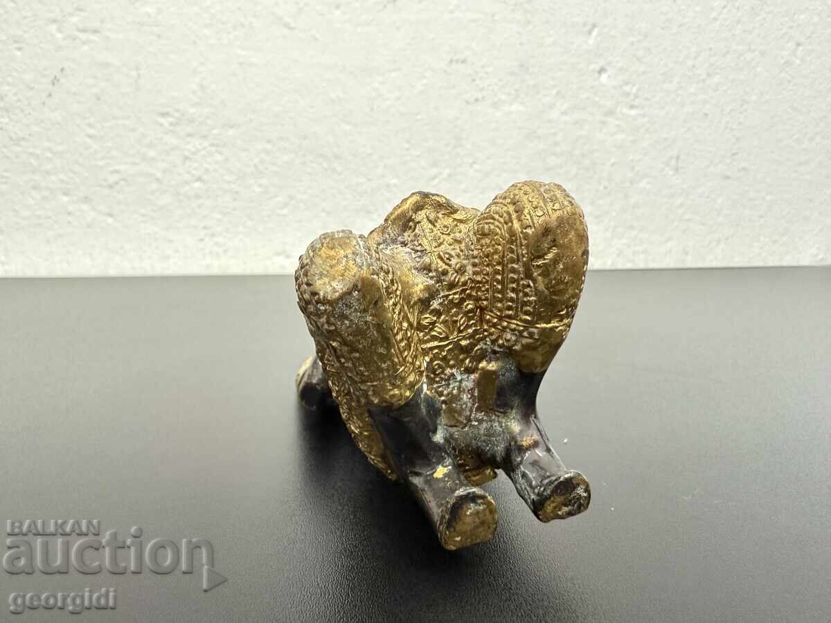 Bronze Buddha figure. No. 7532 - 7 Bronze Buddha figure. No. 7532 - 7